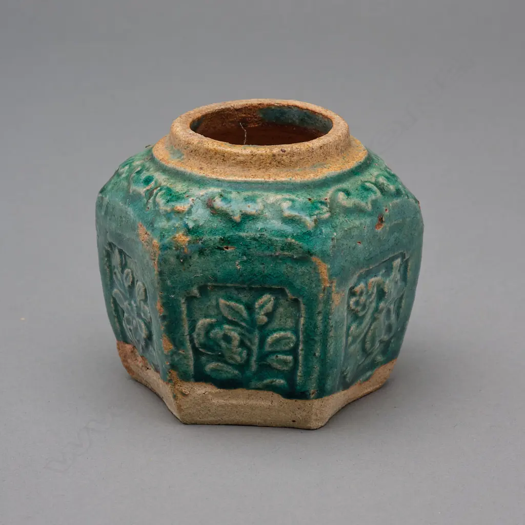 Chinese stoneware jar, Image 1++